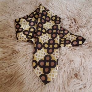 BCBG | HANKY